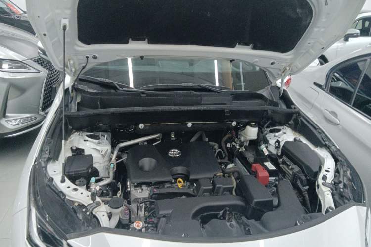 Used Toyota Venza 2022 2.0L CVT Four-Wheel Drive Supreme Edition Engine Bay