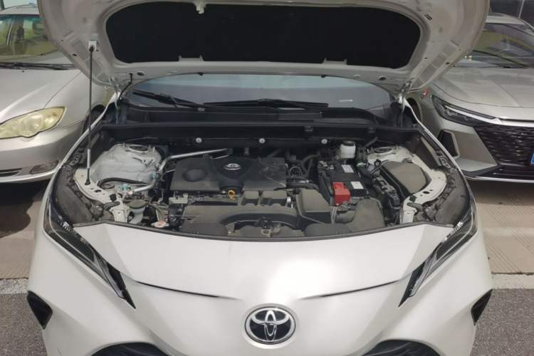 Used Toyota Venza 2022 2.0L CVT Two-Wheel Drive Luxury Edition Engine Bay