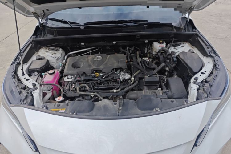 Used Toyota Venza 2022 Dual-Engine 2.5L CVT Two-Wheel Drive Prestige Edition Engine Bay