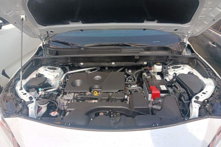 Used Toyota Venza 2022 2.0L CVT Two-Wheel Drive Prestige Edition Engine Bay