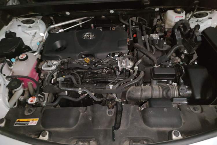 Used Toyota Venza 2022 Dual-Engine 2.5L CVT Two-Wheel Drive Prestige Edition Engine Bay