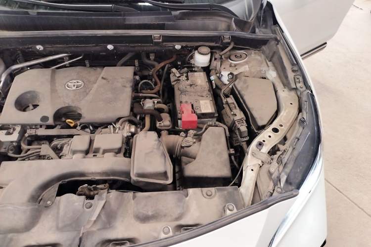 Used Toyota Venza 2022 2.0L CVT Two-Wheel Drive Luxury Edition Engine Bay Left