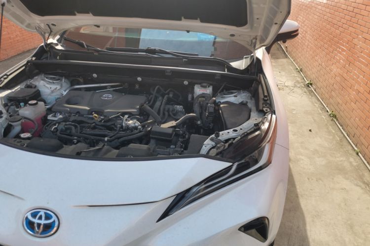 Used Toyota Venza 2022 Dual-Engine 2.5L CVT Two-Wheel Drive Prestige Edition Engine Bay Left