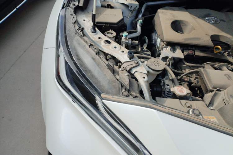 Used Toyota Venza 2022 2.0L CVT Two-Wheel Drive Prestige Edition Engine Bay Right