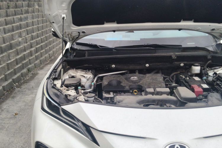 Used Toyota Venza 2022 2.0L CVT Two-Wheel Drive Prestige Edition Engine Bay Right