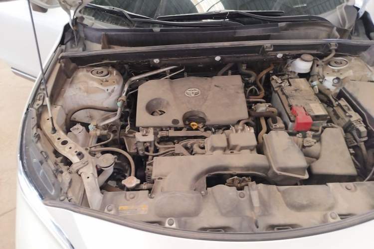 Used Toyota Venza 2022 2.0L CVT Two-Wheel Drive Luxury Edition Engine Bay Right