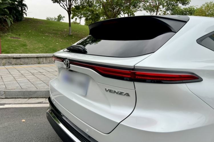Used Toyota Venza 2022 2.0L CVT Two-Wheel Drive Prestige Edition Exterior 1