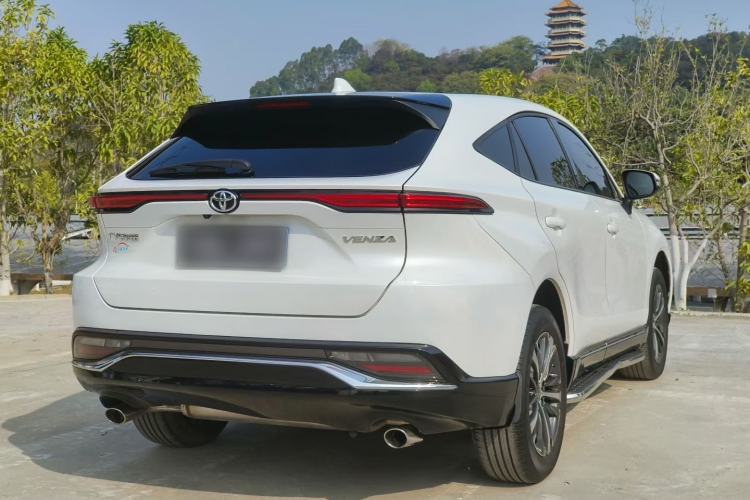 Used Toyota Venza 2022 2.0L CVT Two-Wheel Drive Luxury Edition Exterior 4