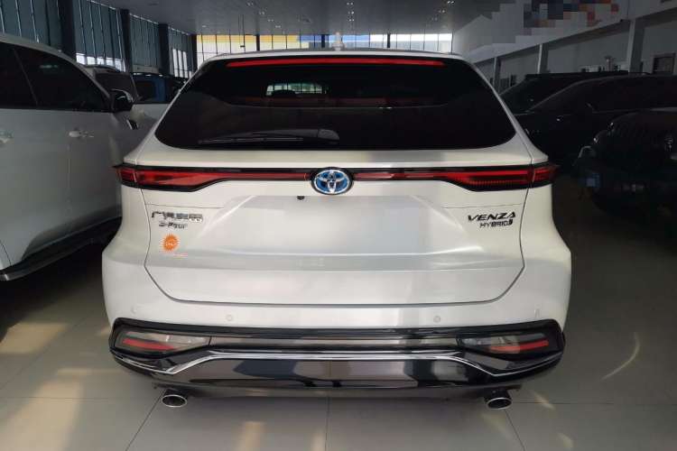 Used Toyota Venza 2022 Dual-Engine 2.5L CVT Four-Wheel Drive Supreme Edition Exterior 4