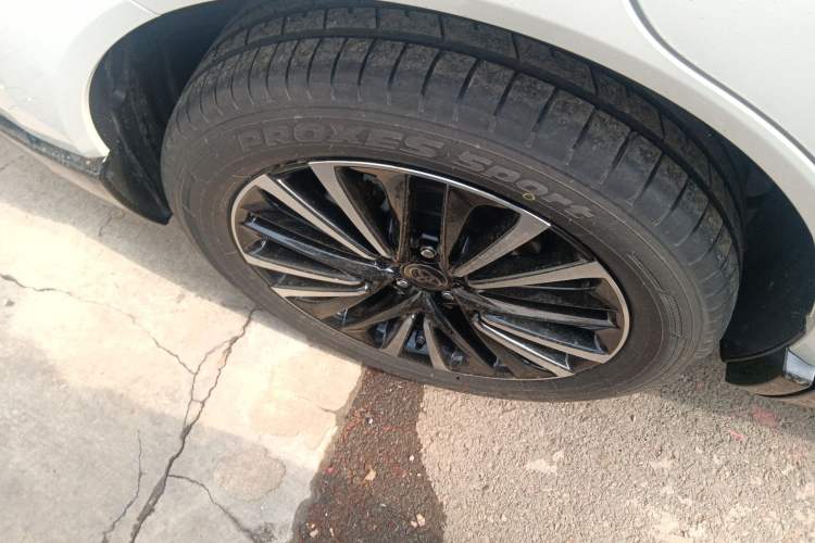 Used Toyota Venza 2022 2.0L CVT Two-Wheel Drive Prestige Edition Exterior 5