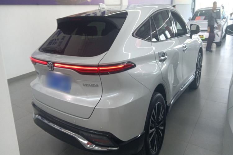 Used Toyota Venza 2022 2.0L CVT Two-Wheel Drive Prestige Edition Exterior 5