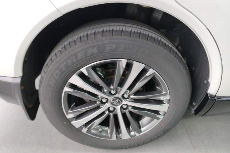Used Toyota Venza 2022 Dual-Engine 2.5L CVT Two-Wheel Drive Luxury Edition Exterior 5