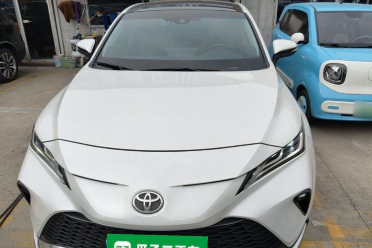 Used Toyota Venza 2022 2.0L CVT Two-Wheel Drive Prestige Edition Front