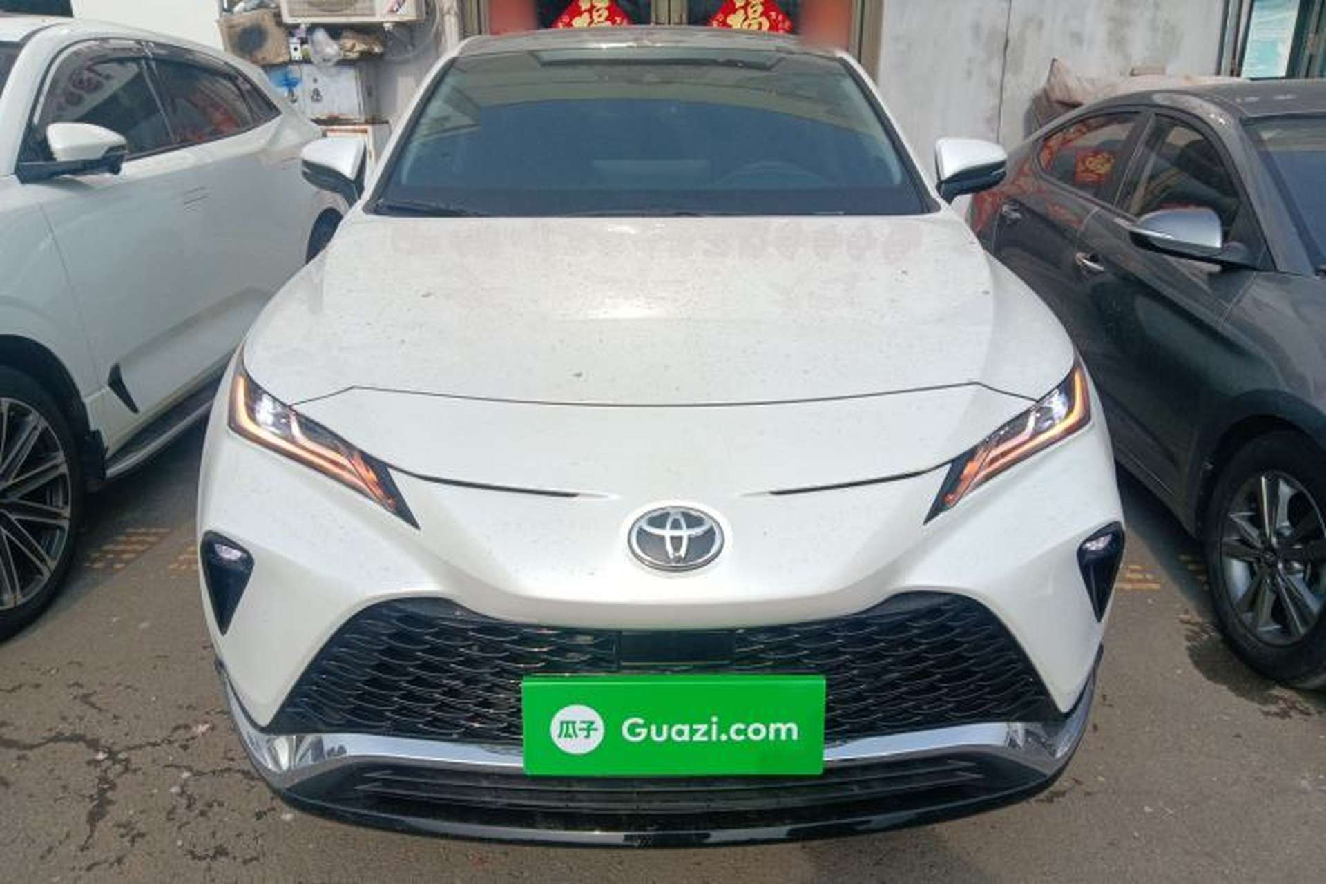 Used Toyota Venza 2022 2.0L CVT Two-Wheel Drive Prestige Edition Front