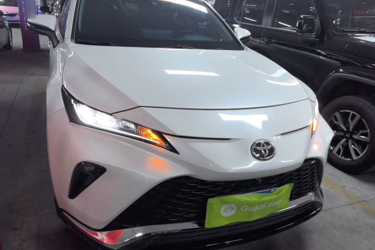 Used Toyota Venza 2022 2.0L CVT Two-Wheel Drive Luxury Edition Front