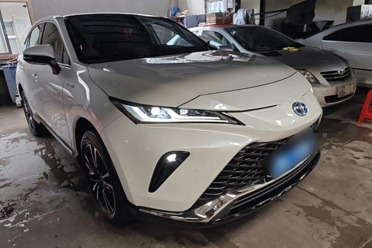 Used Toyota Venza 2022 Dual-Engine 2.5L CVT Two-Wheel Drive Prestige Edition Front Right 45 Deg