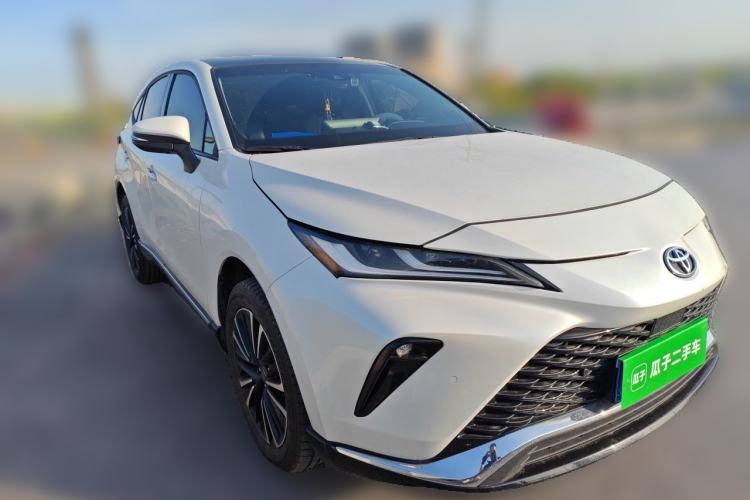 Used Toyota Venza 2022 2.0L CVT Two-Wheel Drive Prestige Edition Front Right 45 Deg