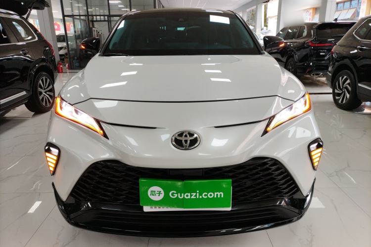 Used Toyota Venza 2022 2.0L CVT Two-Wheel Drive Prestige Edition Front