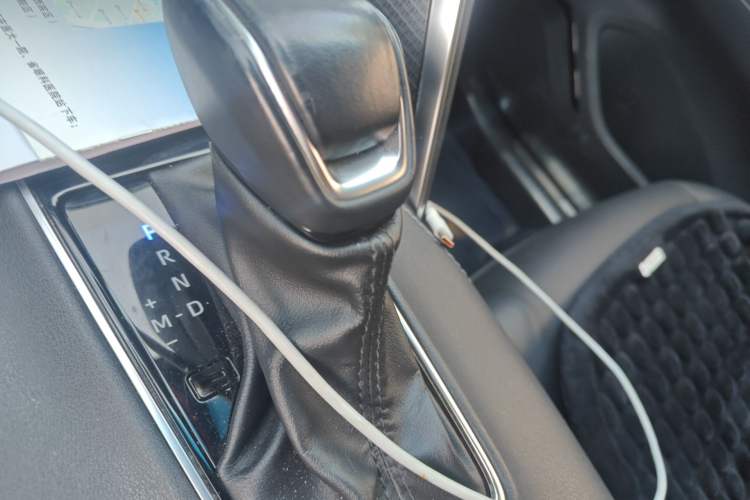 Used Toyota Venza 2022 2.0L CVT Two-Wheel Drive Prestige Edition Gear Lever
