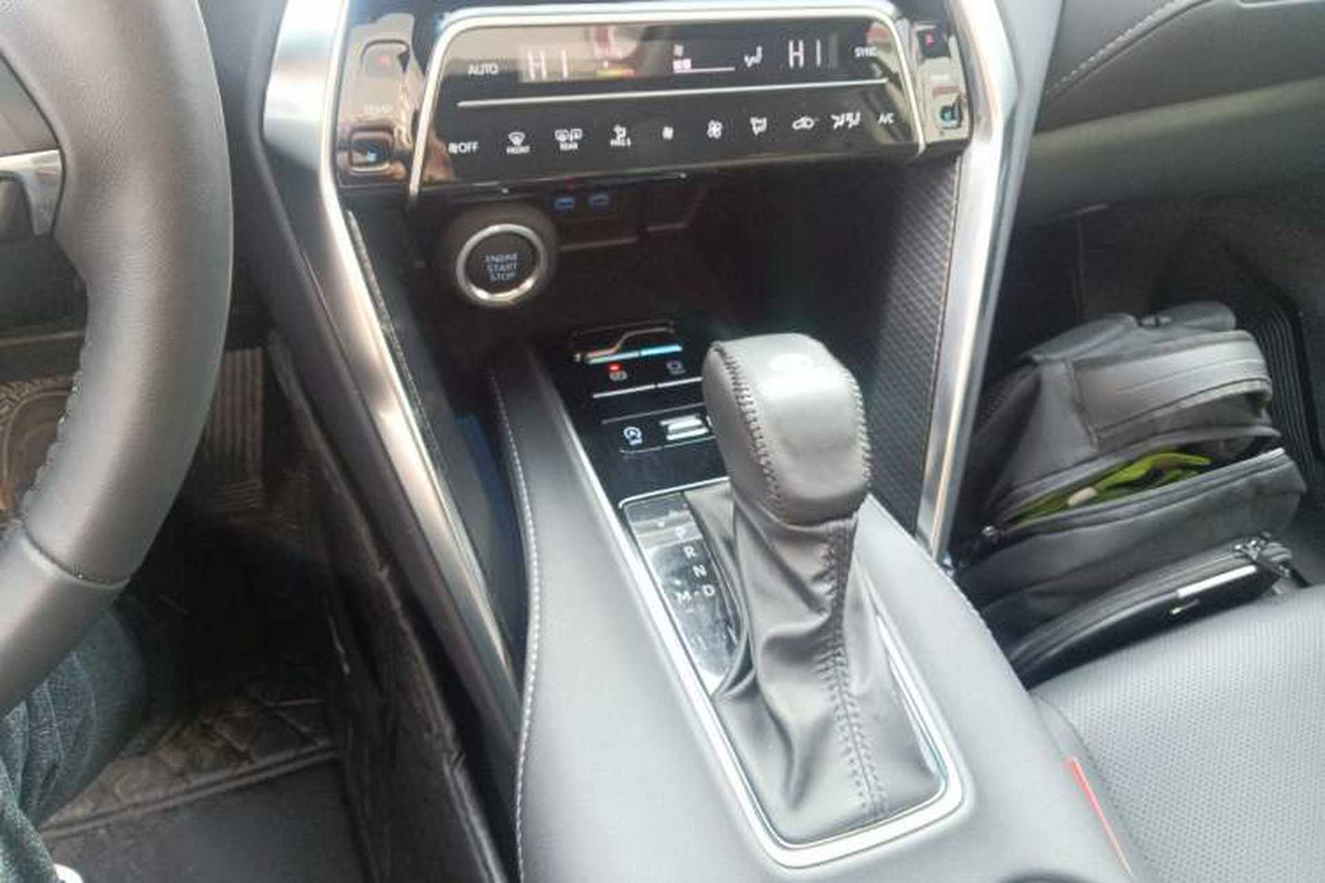 Used Toyota Venza 2022 2.0L CVT Two-Wheel Drive Prestige Edition Gear Lever