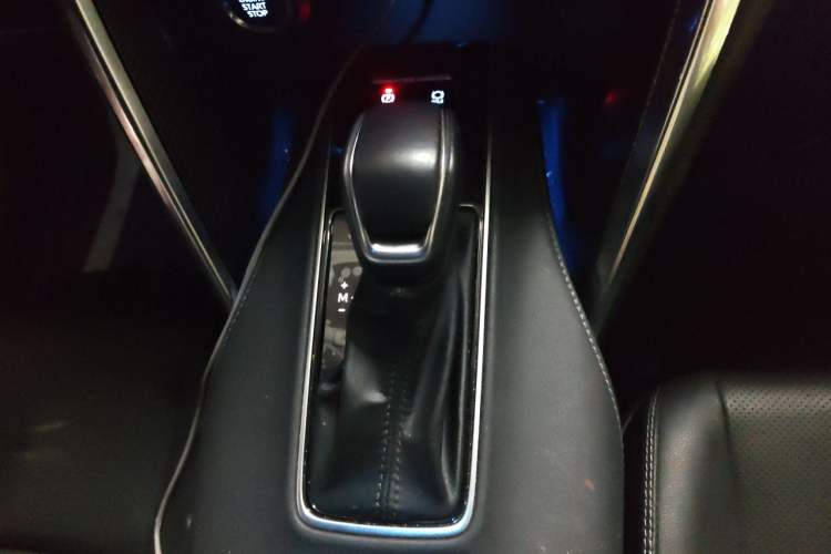Used Toyota Venza 2022 2.0L CVT Two-Wheel Drive Prestige Edition Gear Lever