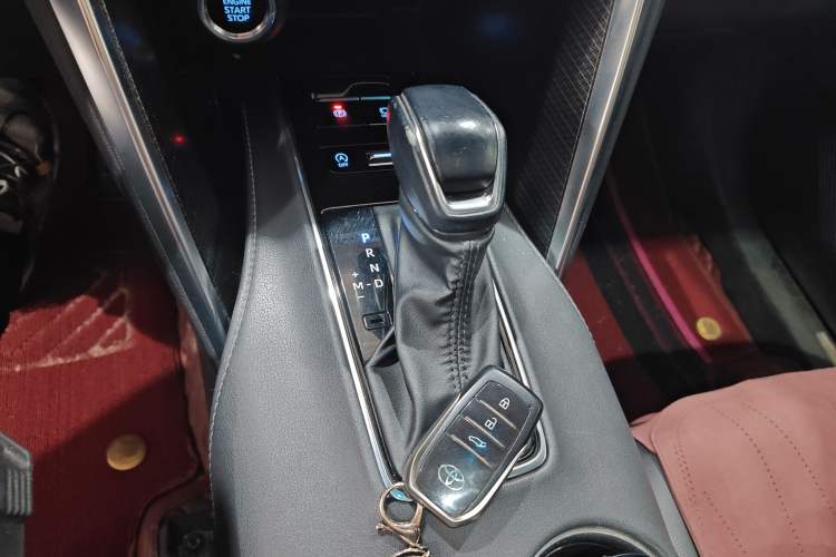 Used Toyota Venza 2022 2.0L CVT Two-Wheel Drive Prestige Edition Gear Lever