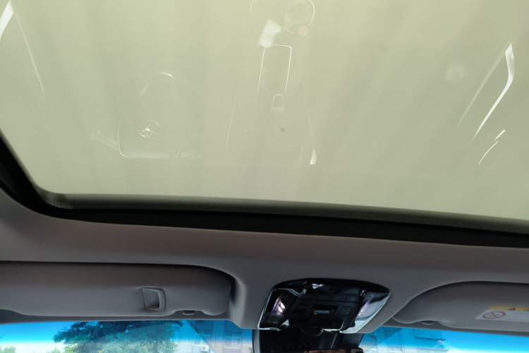 Used Toyota Venza 2022 Dual-Engine 2.5L CVT Four-Wheel Drive Supreme Edition Headliner