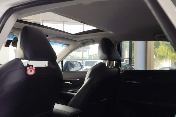 Used Toyota Venza 2022 2.0L CVT Two-Wheel Drive Prestige Edition Headliner