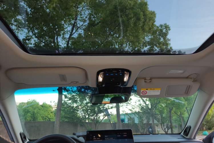 Used Toyota Venza 2022 2.0L CVT Two-Wheel Drive Prestige Edition Headliner