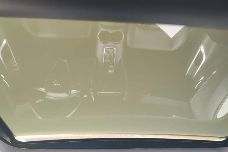 Used Toyota Venza 2022 Dual-Engine 2.5L CVT Four-Wheel Drive Supreme Edition Headliner