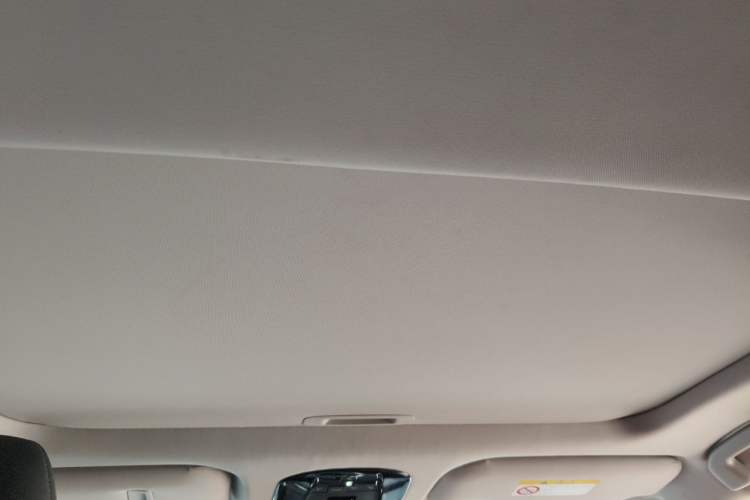 Used Toyota Venza 2022 2.0L CVT Two-Wheel Drive Luxury Edition Headliner