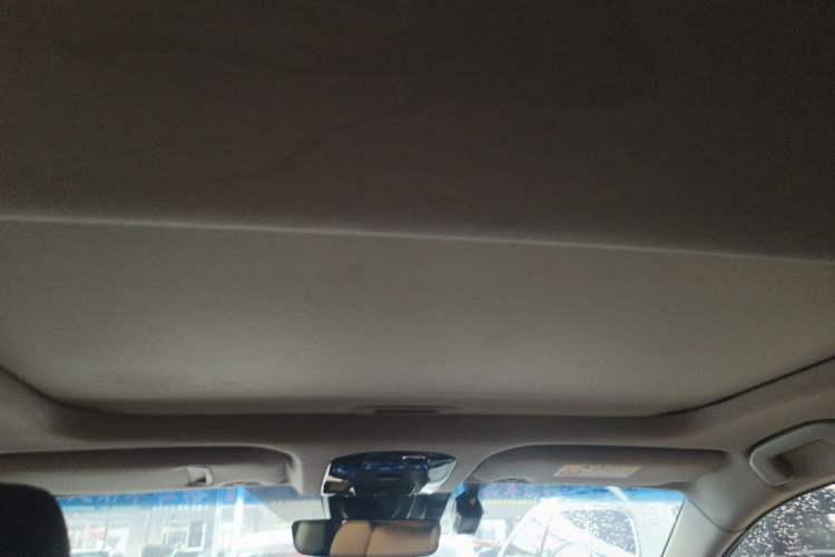 Used Toyota Venza 2022 2.0L CVT Two-Wheel Drive Prestige Edition Headliner