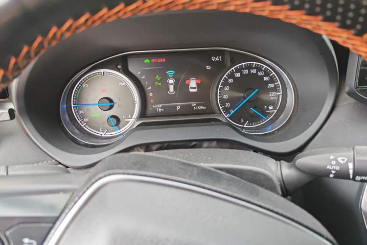 Used Toyota Venza 2022 Dual-Engine 2.5L CVT Two-Wheel Drive Prestige Edition Instrument Cluster