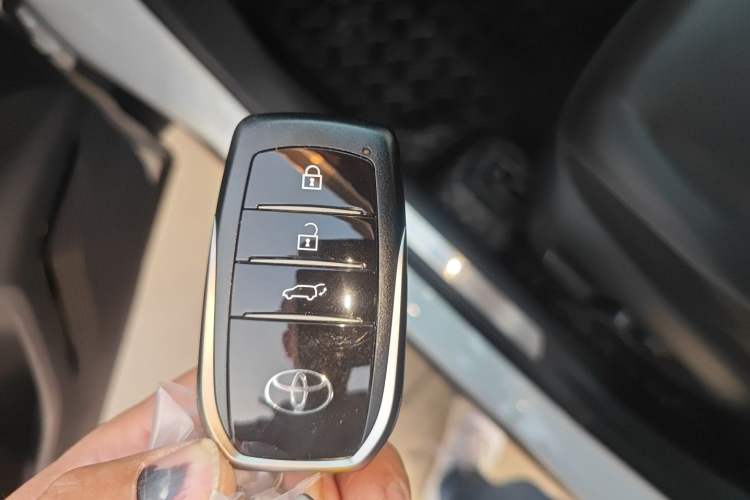 Used Toyota Venza 2022 2.0L CVT Four-Wheel Drive Supreme Edition Interior 1
