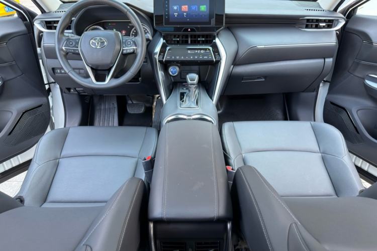 Used Toyota Venza 2022 Dual-Engine 2.5L CVT Two-Wheel Drive Luxury Edition Interior 1
