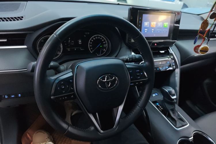Used Toyota Venza 2022 Dual-Engine 2.5L CVT Two-Wheel Drive Luxury Edition Interior 2