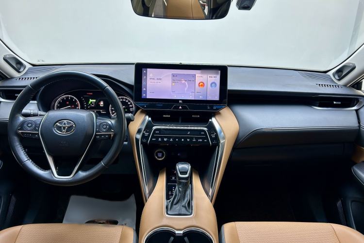 Used Toyota Venza 2022 2.0L CVT Two-Wheel Drive Prestige Edition Interior 2