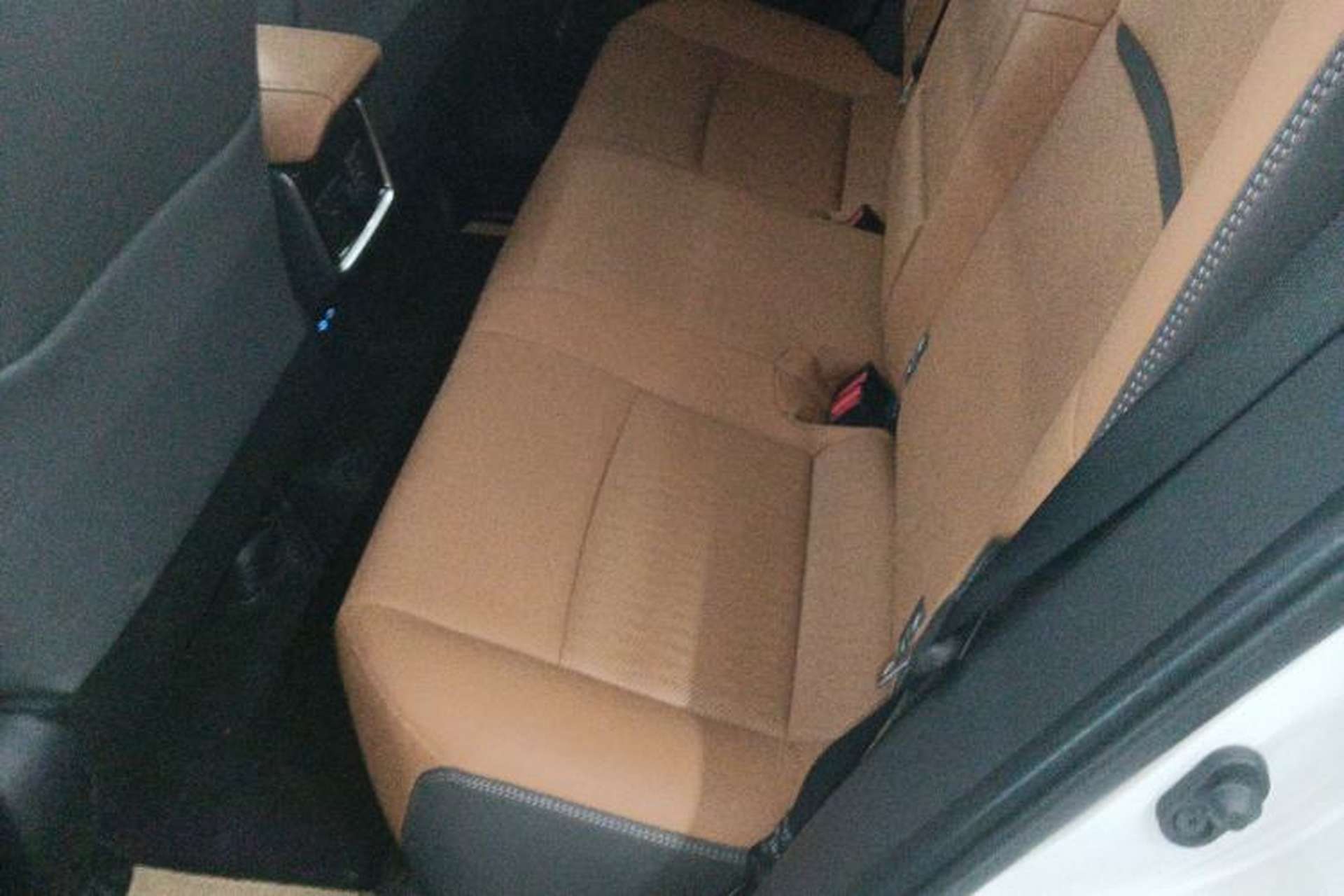 Used Toyota Venza 2022 2.0L CVT Two-Wheel Drive Prestige Edition Interior 4