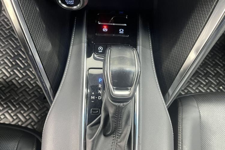Used Toyota Venza 2022 2.0L CVT Four-Wheel Drive Supreme Edition Interior 6