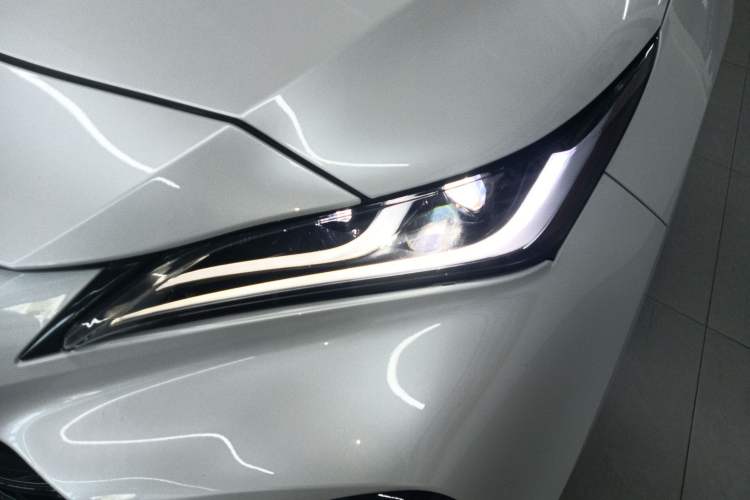 Used Toyota Venza 2022 2.0L CVT Two-Wheel Drive Prestige Edition Left Front Headlight