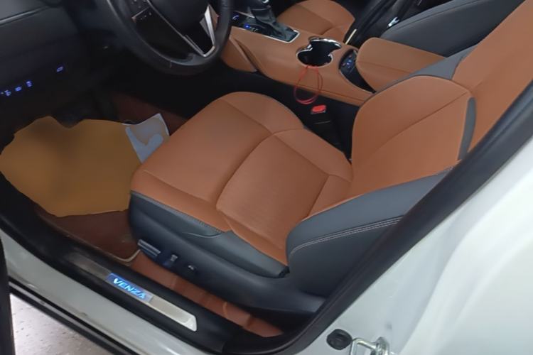 Used Toyota Venza 2022 2.0L CVT Two-Wheel Drive Prestige Edition Left Front Seat