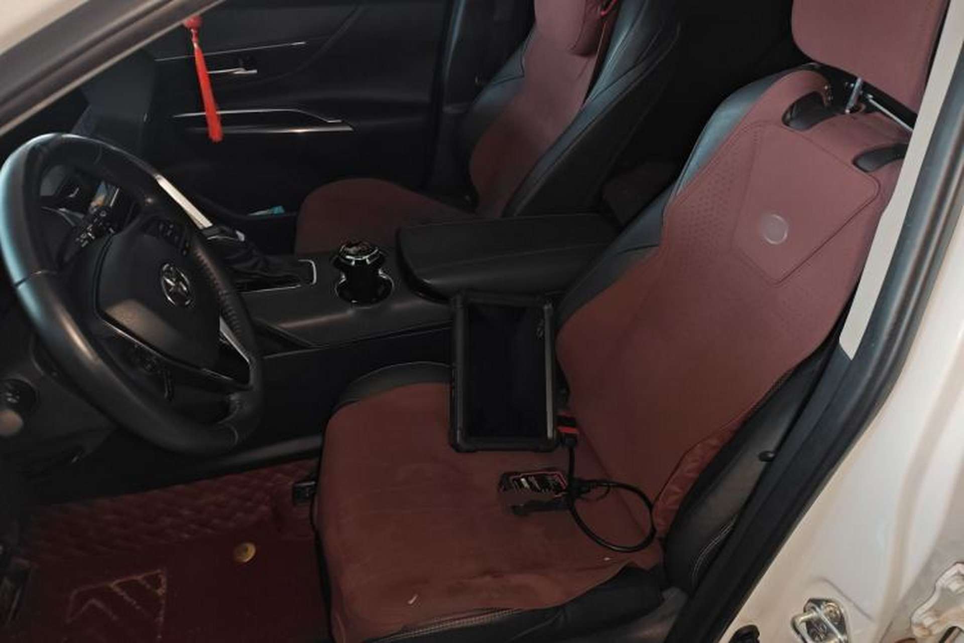 Used Toyota Venza 2022 2.0L CVT Two-Wheel Drive Prestige Edition Left Front Seat