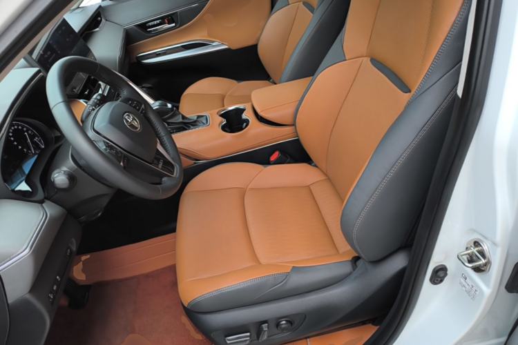 Used Toyota Venza 2022 2.0L CVT Two-Wheel Drive Prestige Edition Left Front Seat