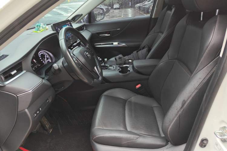 Used Toyota Venza 2022 2.0L CVT Two-Wheel Drive Prestige Edition Left Front Seat
