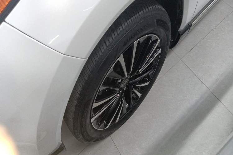 Used Toyota Venza 2022 2.0L CVT Four-Wheel Drive Supreme Edition Left Front Wheel Hub