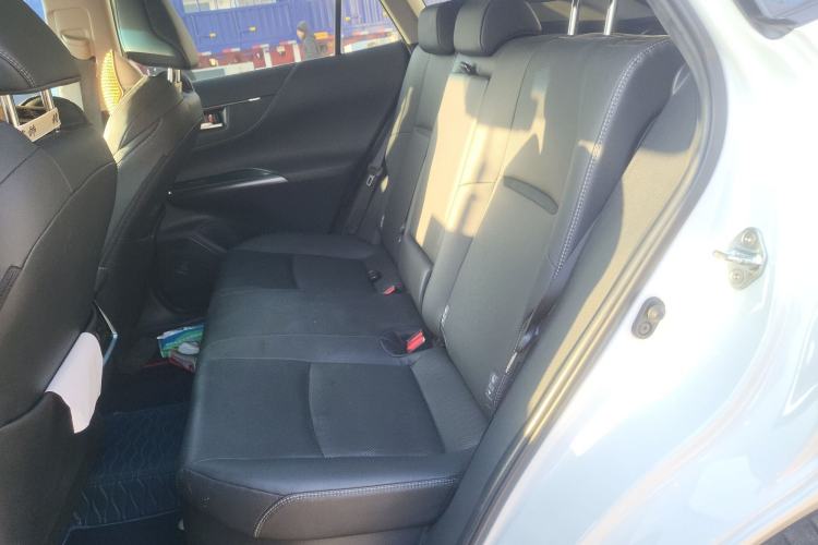 Used Toyota Venza 2022 Dual-Engine 2.5L CVT Four-Wheel Drive Supreme Edition Left Rear Seat