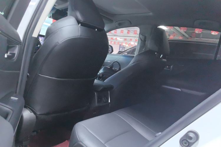 Used Toyota Venza 2022 2.0L CVT Two-Wheel Drive Luxury Edition Left Rear Seat