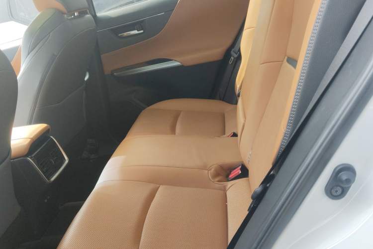 Used Toyota Venza 2022 2.0L CVT Four-Wheel Drive Supreme Edition Left Rear Seat