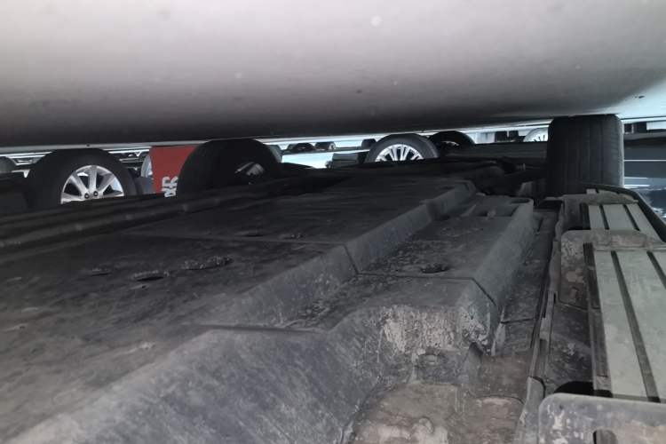 Used Toyota Venza 2022 2.0L CVT Two-Wheel Drive Luxury Edition Left Side Sill