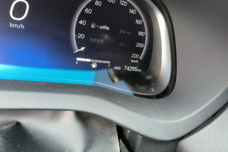 Used Toyota Venza 2022 Dual-Engine 2.5L CVT Four-Wheel Drive Supreme Edition Odometer Close Up